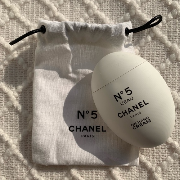 Chanel No. L’eau hand cream